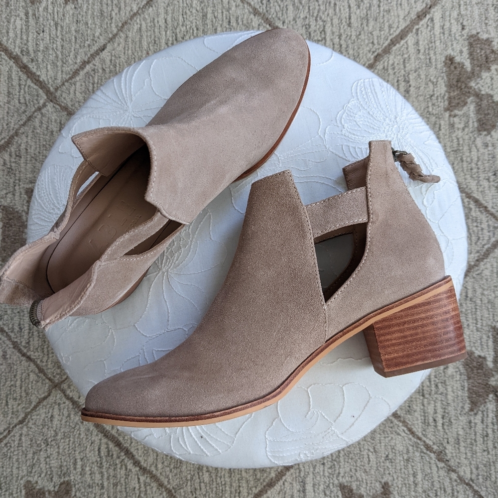 EUC ABLE boots